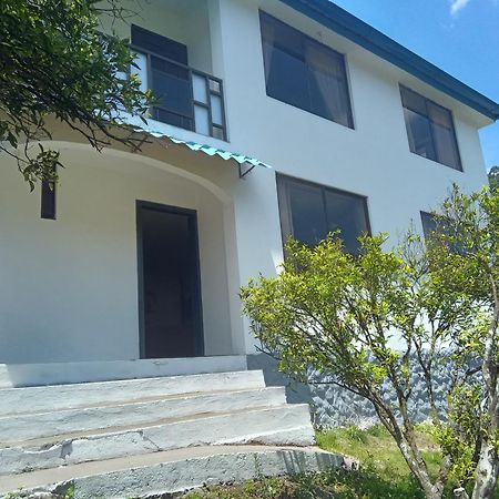 Casa Martin En Banos De Agua Santa Βίλα Εξωτερικό φωτογραφία